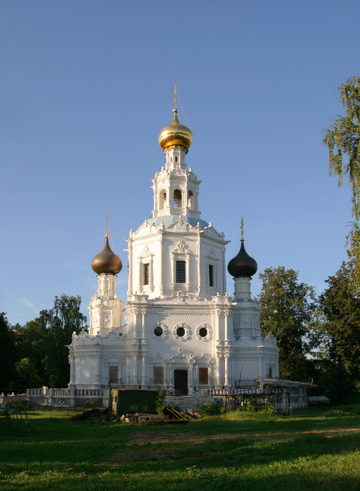 Церковь Троицы Живоначальной в Троице-Лыкове)